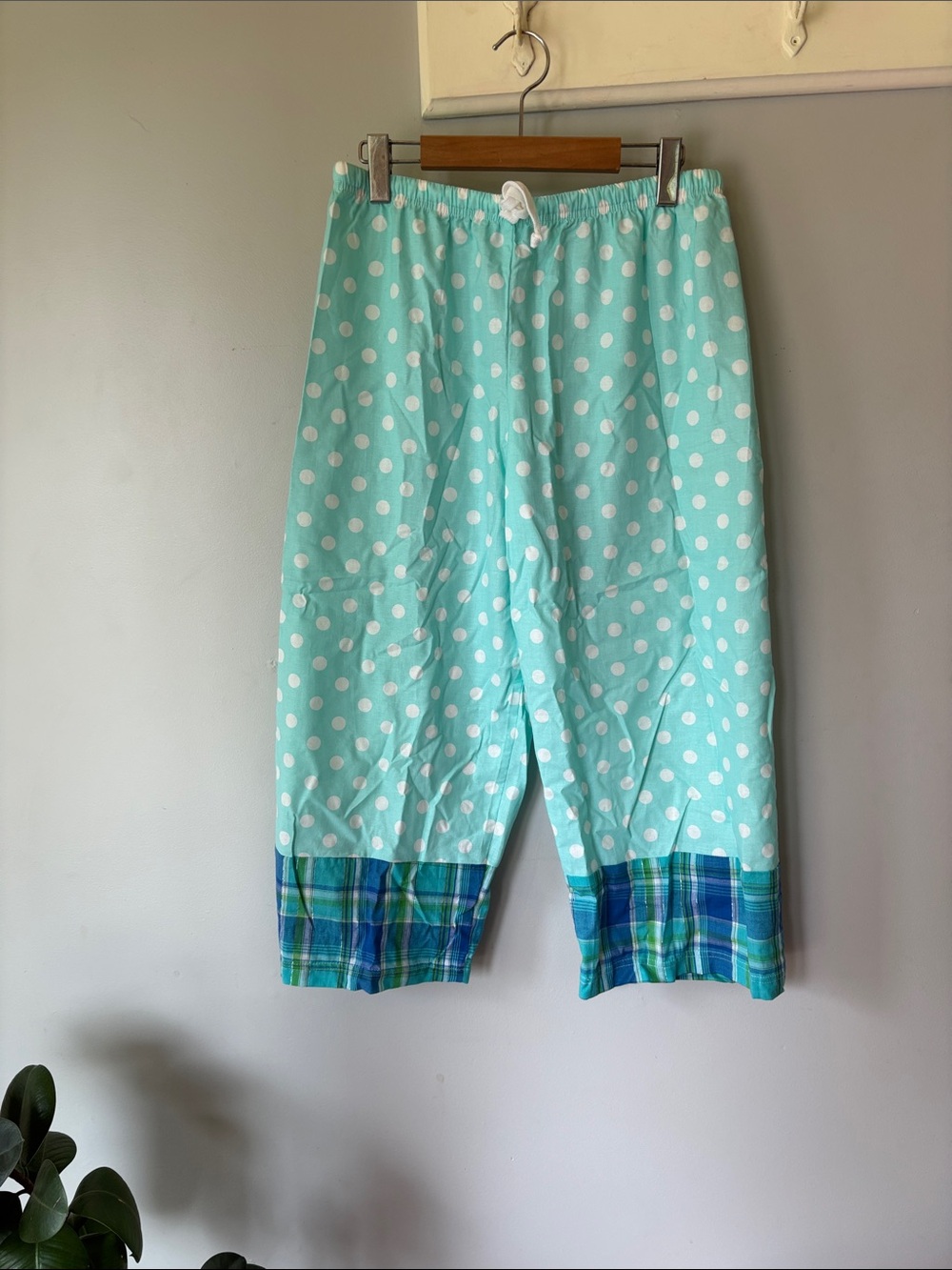 Women's Medium Blue Polka Dot Cotton Capri Pajama Pants Lounge Pants